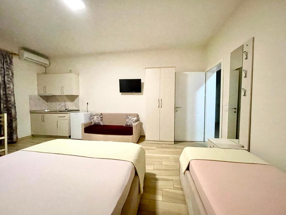 Villa Dedej Durrës Dış mekan fotoğraf